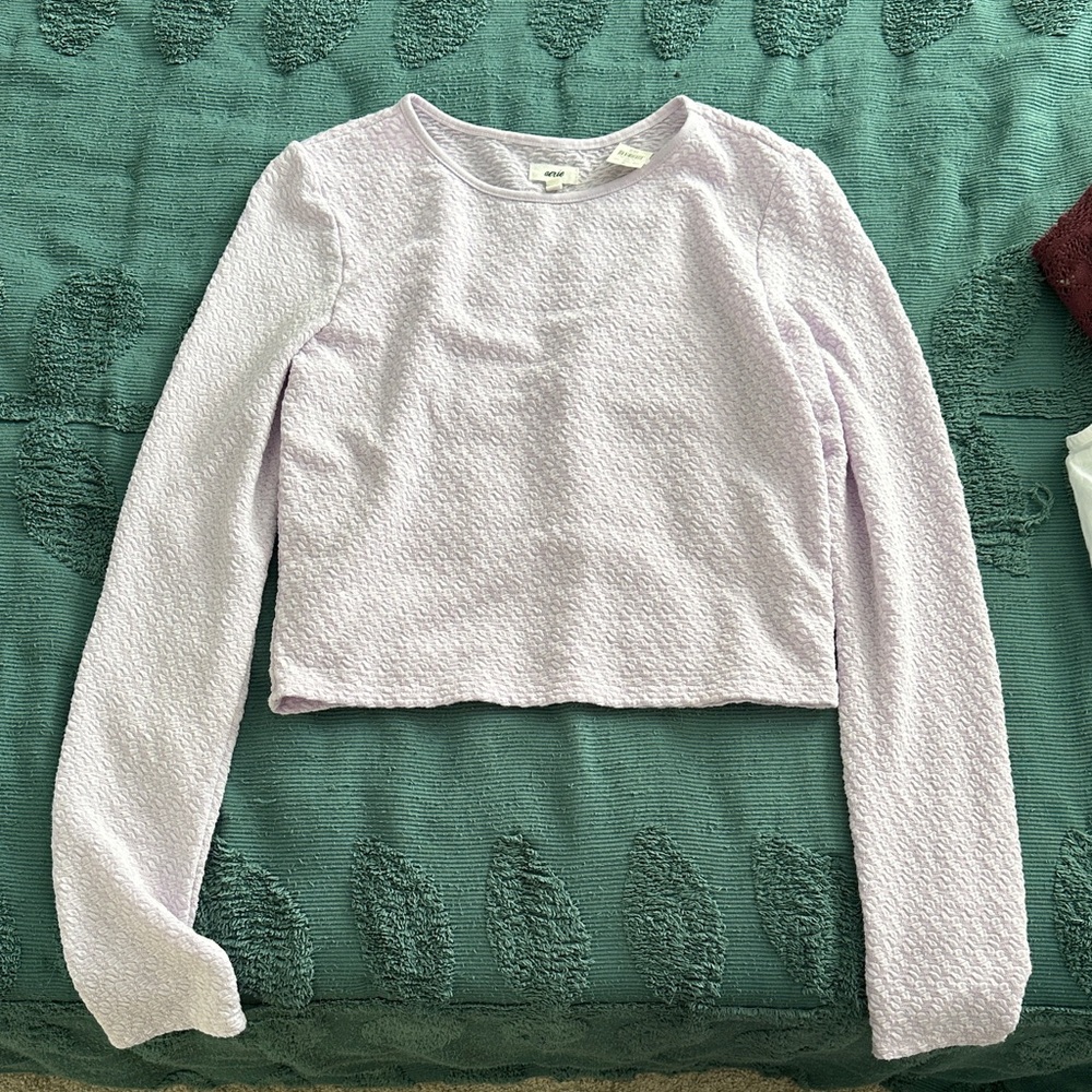 NWT Aerie lilac textured fitted stretchy crop medium